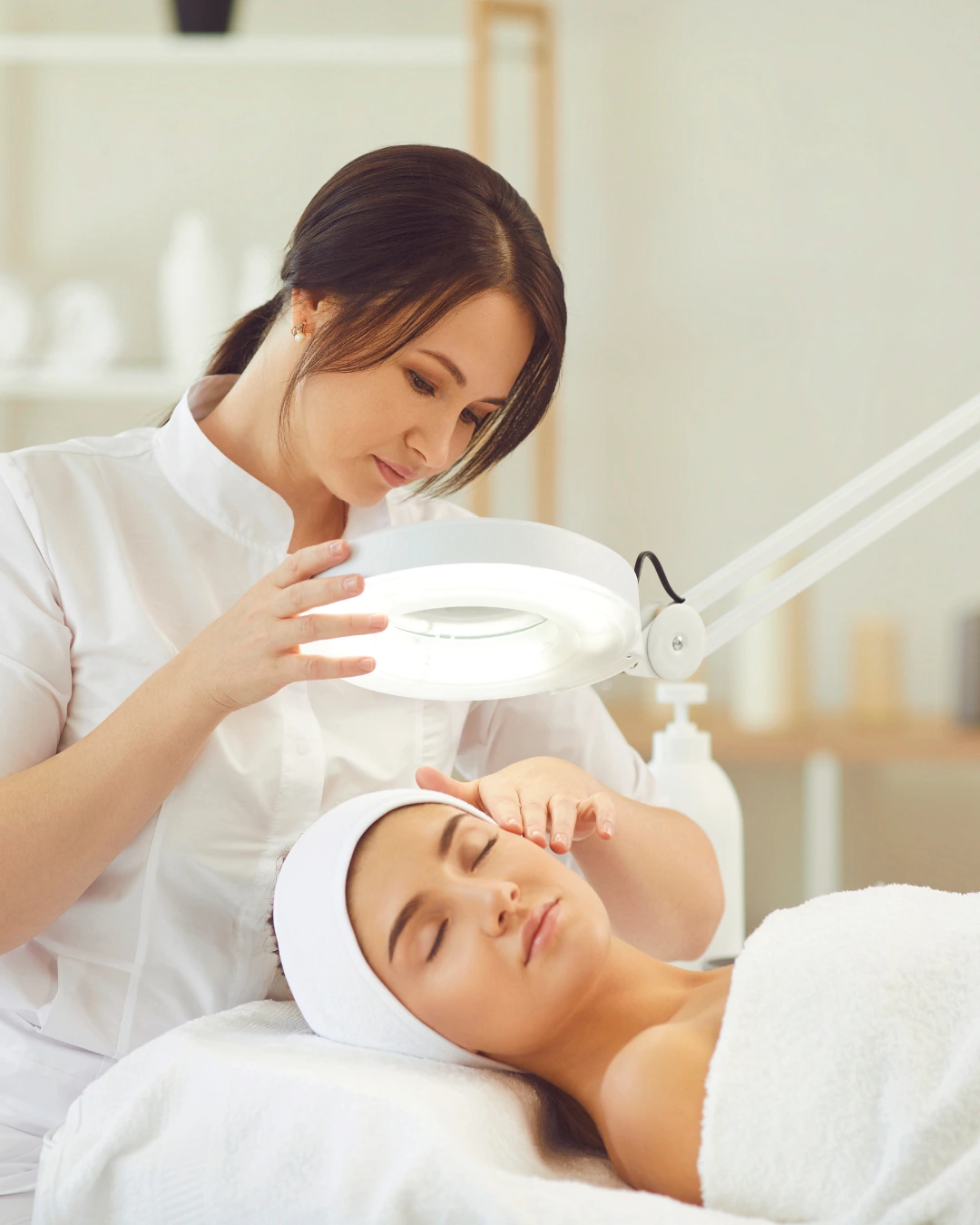 Role of Soft Skills in Aesthetic Hiring